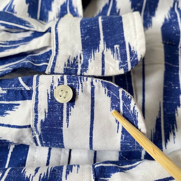 J Crew Factory Dress Shirt Womens XS Multicolor Blue White Geometric NWT Flaw - Picture 15 of 16